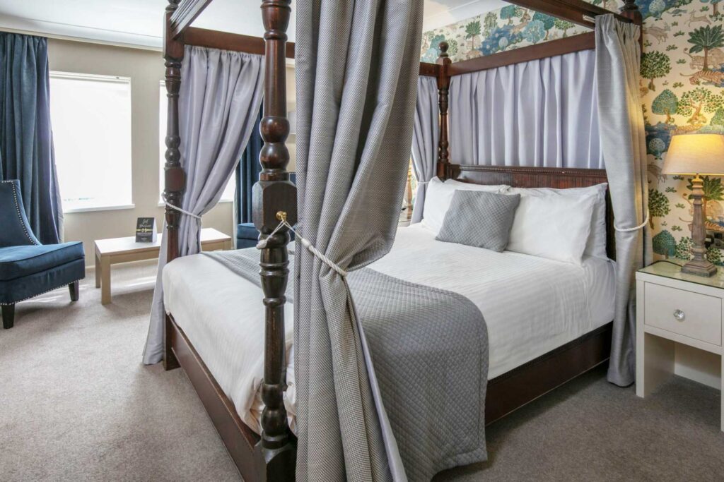 Four Poster Rooms