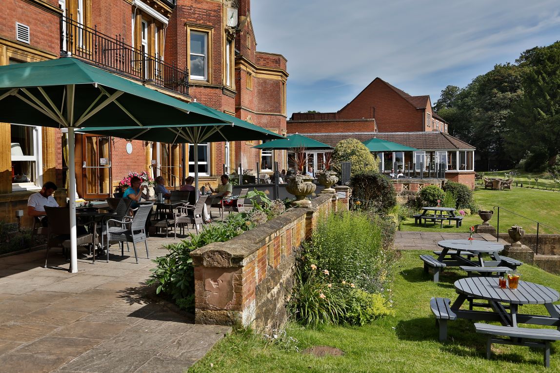 Bar 1905 & Terrace