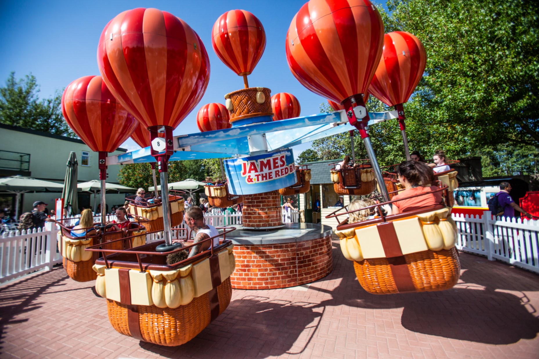 Overnight stay with Drayton Manor resort tickets